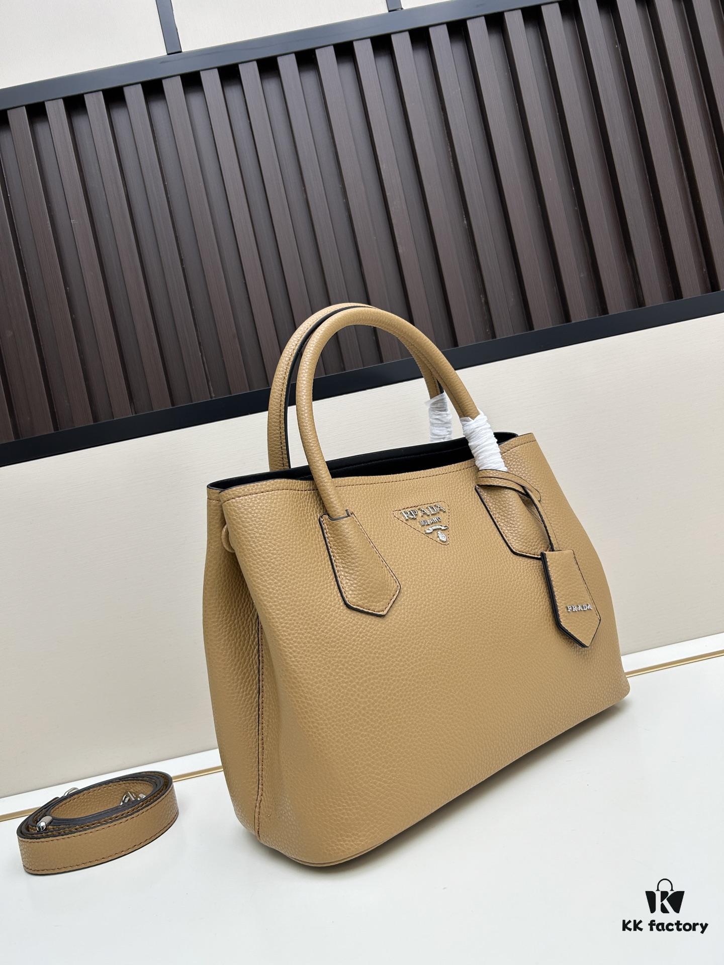 6930bde16e68136f4d9aecb2 Upgraded Large Size 🌹 PRADA PRADA Counter New Arrival (Large Version) Fine Crisply Textured Calfskin Leather Now Available