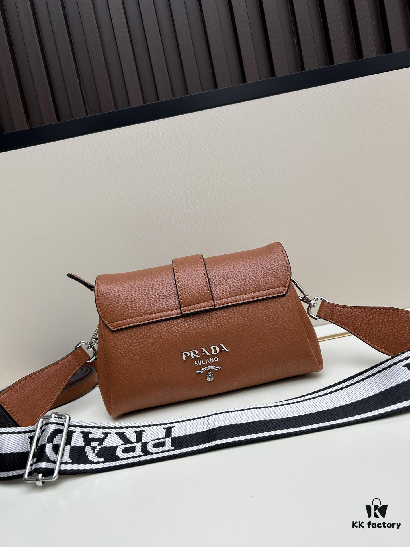 6930bdec6e68136f4d9aecc2 Exclusive Launch - High-Quality Prada-Style Flip Top Bag, Bestselling Flap Design with Dual Shoulder Straps, Genuine Deer-Textured Calfskin, 2025 Fashion All-Season Women's Handbag