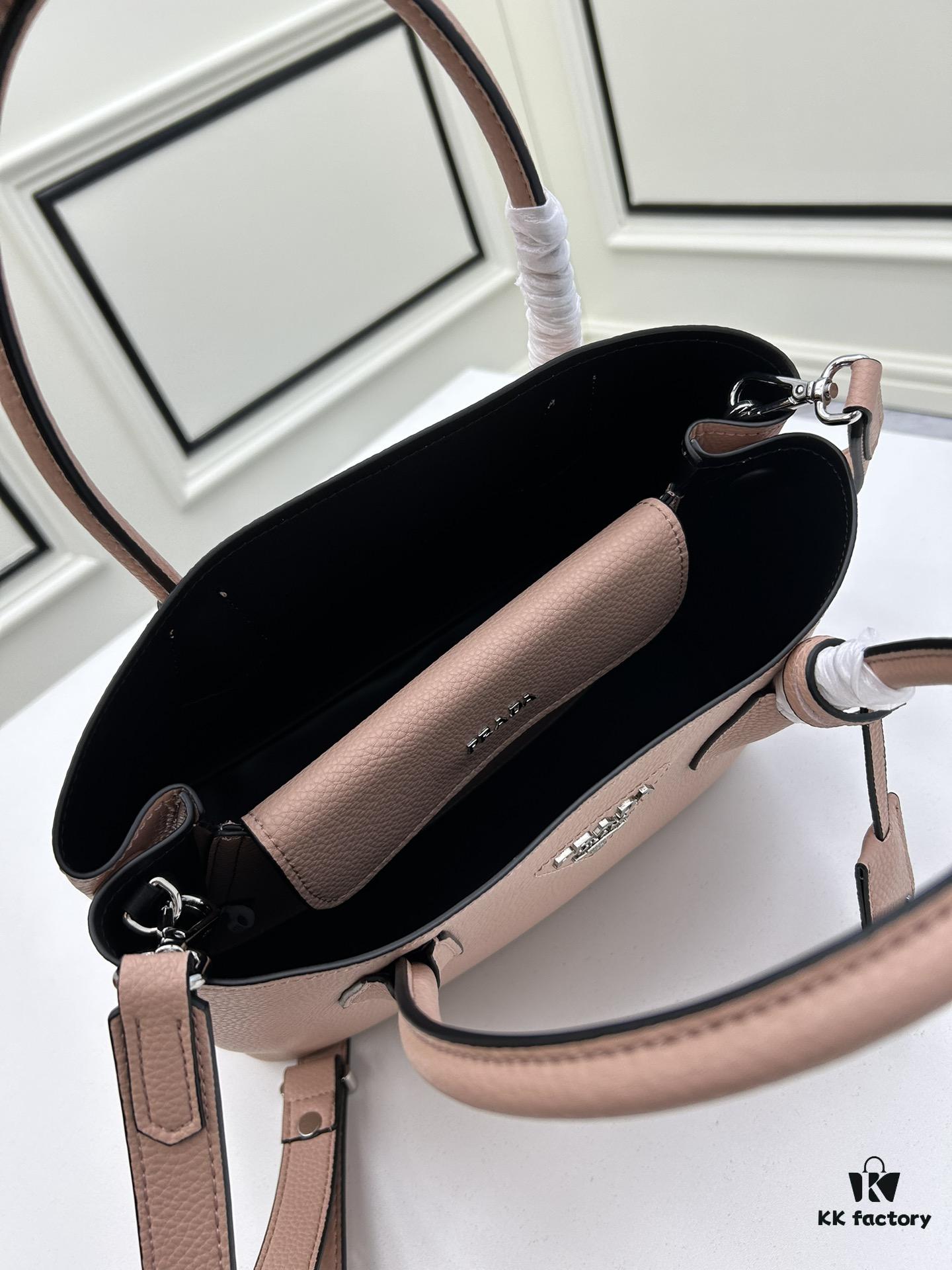 6930be056e68136f4d9aeceb Upgraded Large Size 🌹 Prada PRADA New Arrival (Large Version) Fine Crinkled Leather DoubleBag Tote