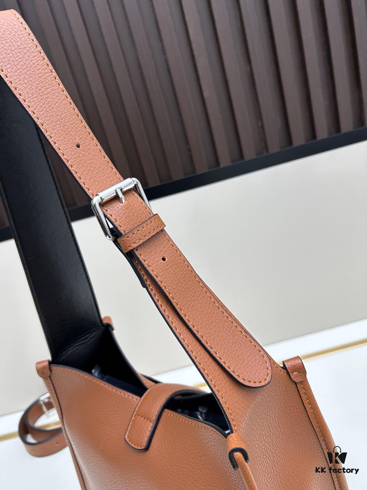 6930be1f6e68136f4d9aed14 Exclusive Launch - High-Quality Prada-style Lock Bag 2025 Fashion New Arrival Celebrity Match
