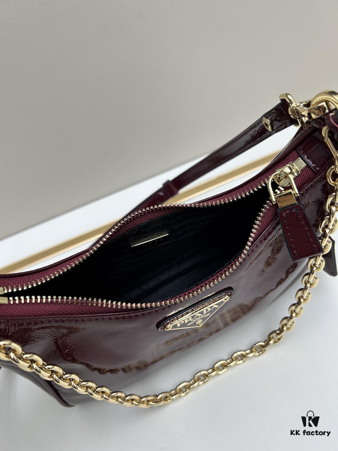 6930be716e68136f4d9aed8e PRADA Re-Edition NaplaK Women's Shoulder or Crossbody Bag in Enamel Leather with Box 🎁