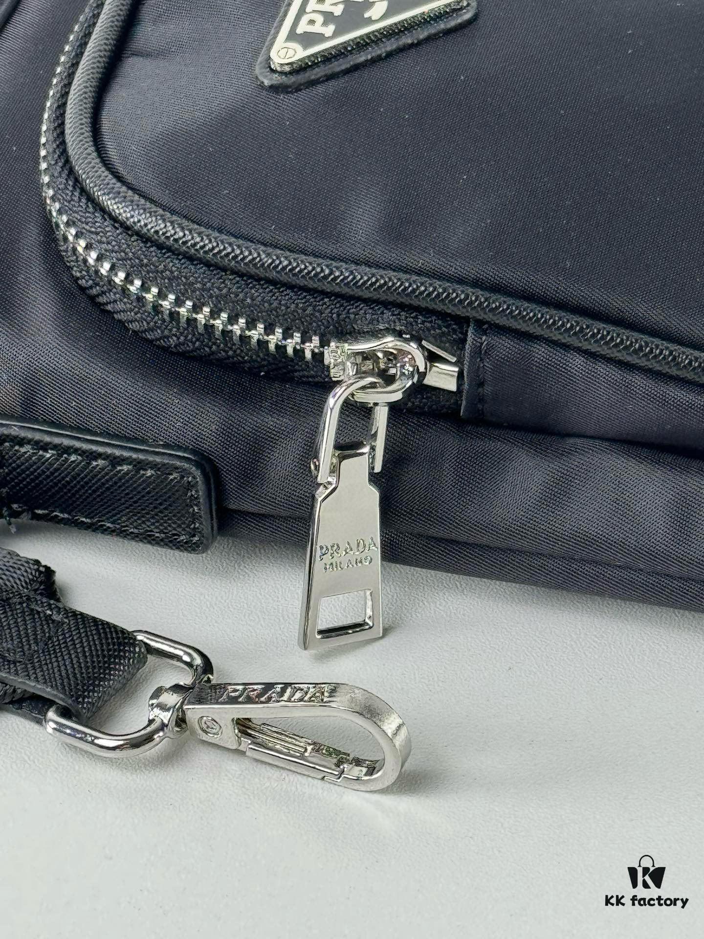 6930bec56e68136f4d9aee10 Prada Phone Bag with Exquisite Inlay Craftsmanship, Classic and Versatile Design, Actual Photo, 12*18