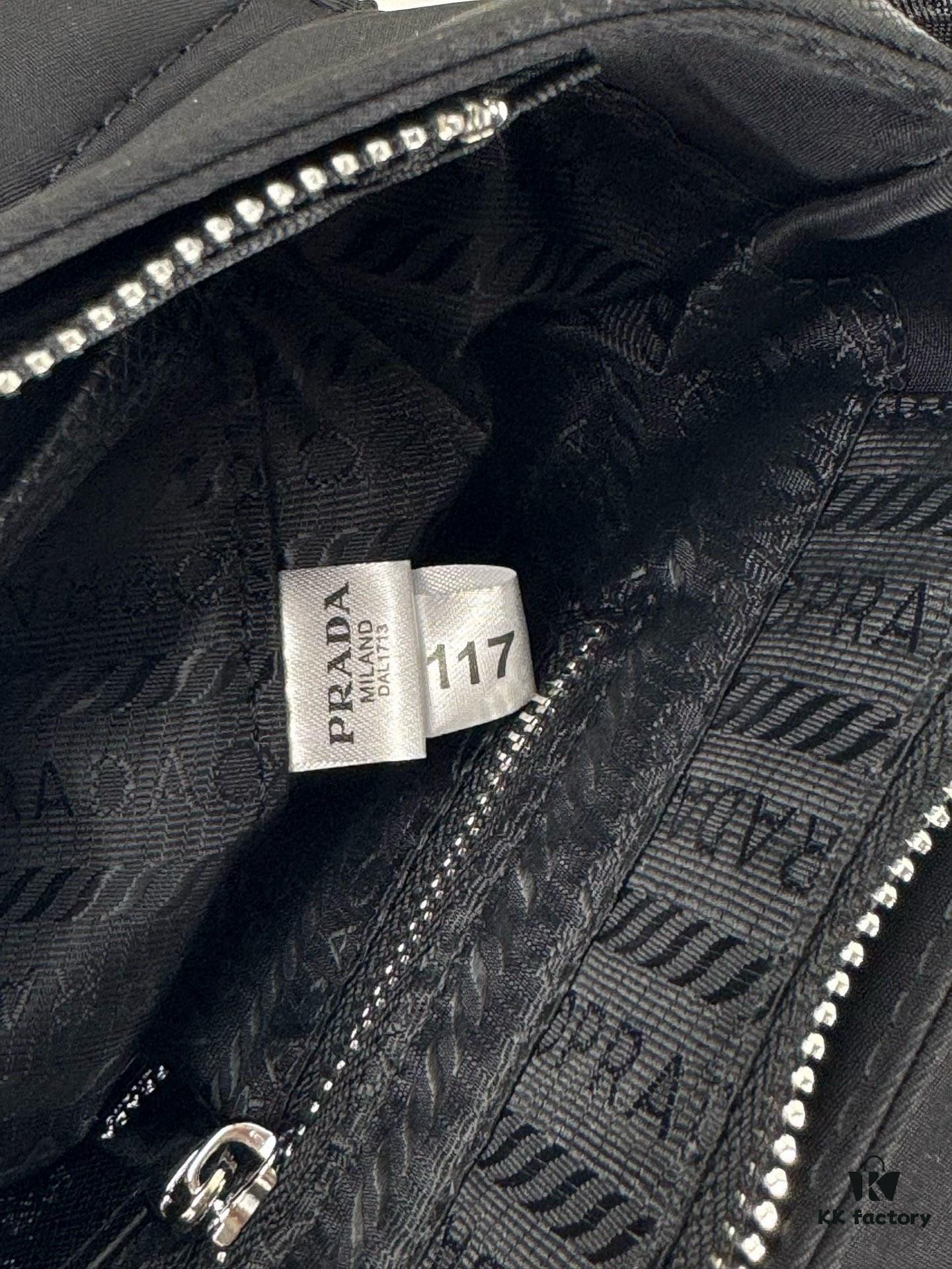 6930becb6e68136f4d9aee1c New Arrival Prada PRADA Shoulder Bag for Underarm or Crossbody Wear