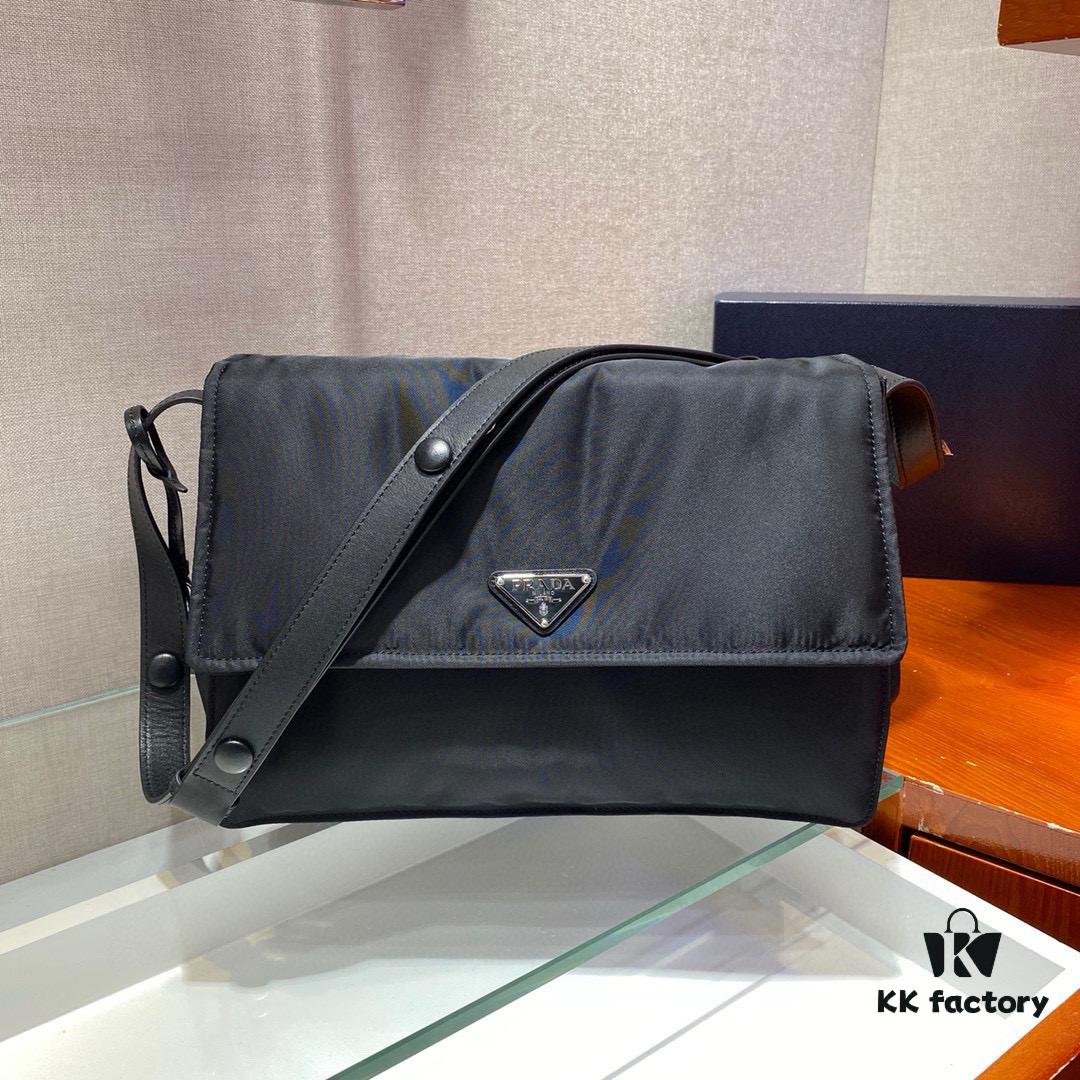6930bed16e68136f4d9aee23 Prada New Arrival Upgrade Vintage-style Crossbody Bag Unisex 30*12*20cm