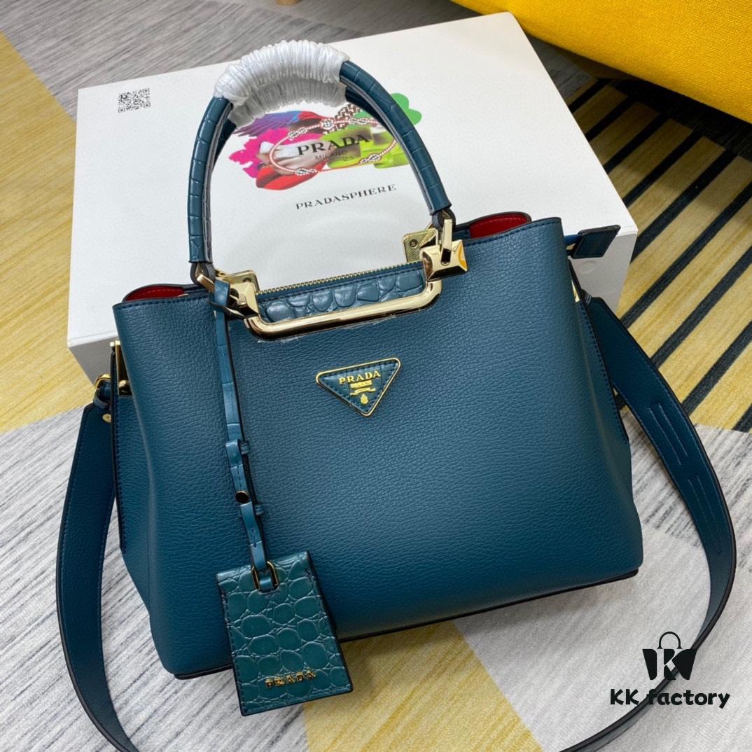 6930bedc6e68136f4d9aee36 2020 New Arrival PRADA Handbag Model 66152 Size 30*22*14