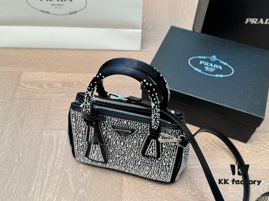 6930bf0c6e68136f4d9aee8f Box Set Prada Full Diamond Bag Super Satisfying High Aesthetics Must-Have for Collectors