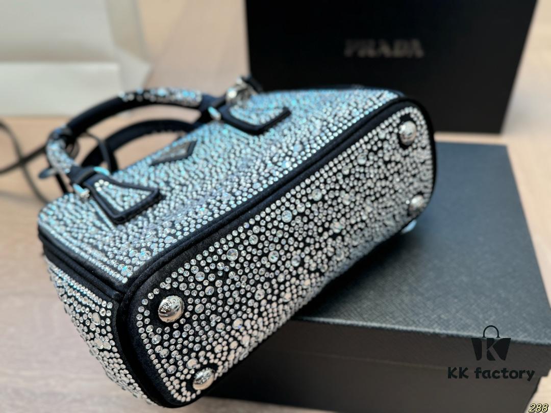 6930bf0d6e68136f4d9aee91 Box Set Prada Full Diamond Bag Super Satisfying High Aesthetics Must-Have for Collectors
