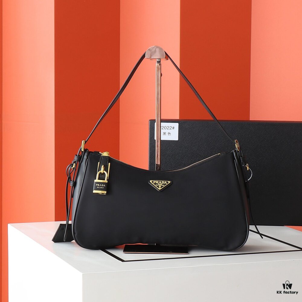 6930bf446e68136f4d9aeee5 PRADA - Latest Model Handbag / Nylon Lock Bag, Synchronized with Official Website, Made from Original Imported Waterproof Fabric with Authentic Hardware, Exquisite Craftsmanship, Comfortable Touch, OEM by 175, Genuine Quality