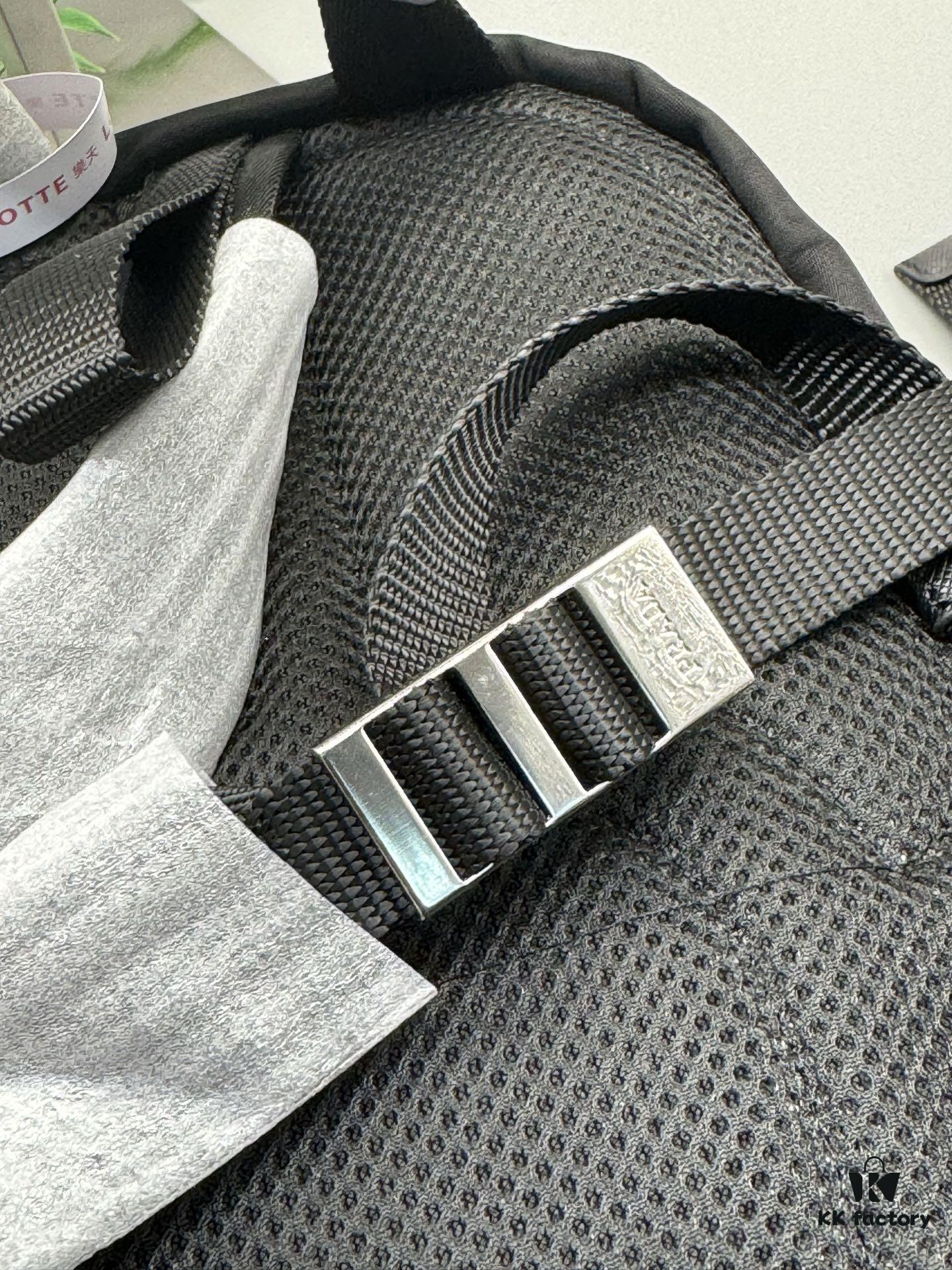 6930bf576e68136f4d9aeefc Prada Waist Bag