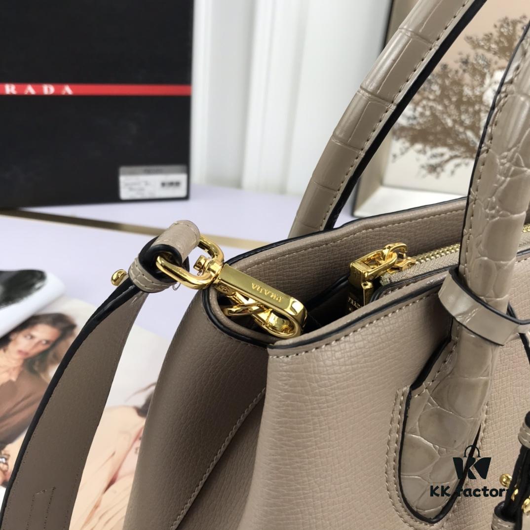 6930bfe06e68136f4d9aefeb New Arrival☀ Hot 2020 PRADA New Style 🔥 Global Bestseller - Model 66153, Size: 30*24*14