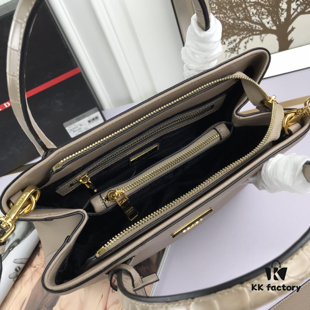 6930bfe06e68136f4d9aefec New Arrival☀ Hot 2020 PRADA New Style 🔥 Global Bestseller - Model 66153, Size: 30*24*14