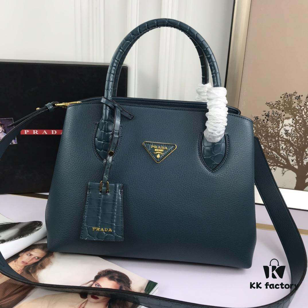 6930bfe56e68136f4d9aeff5 New Arrival☀Hot 2020 New Prada Handbag🔥💗 Model: 66153 Size: 30*24*14