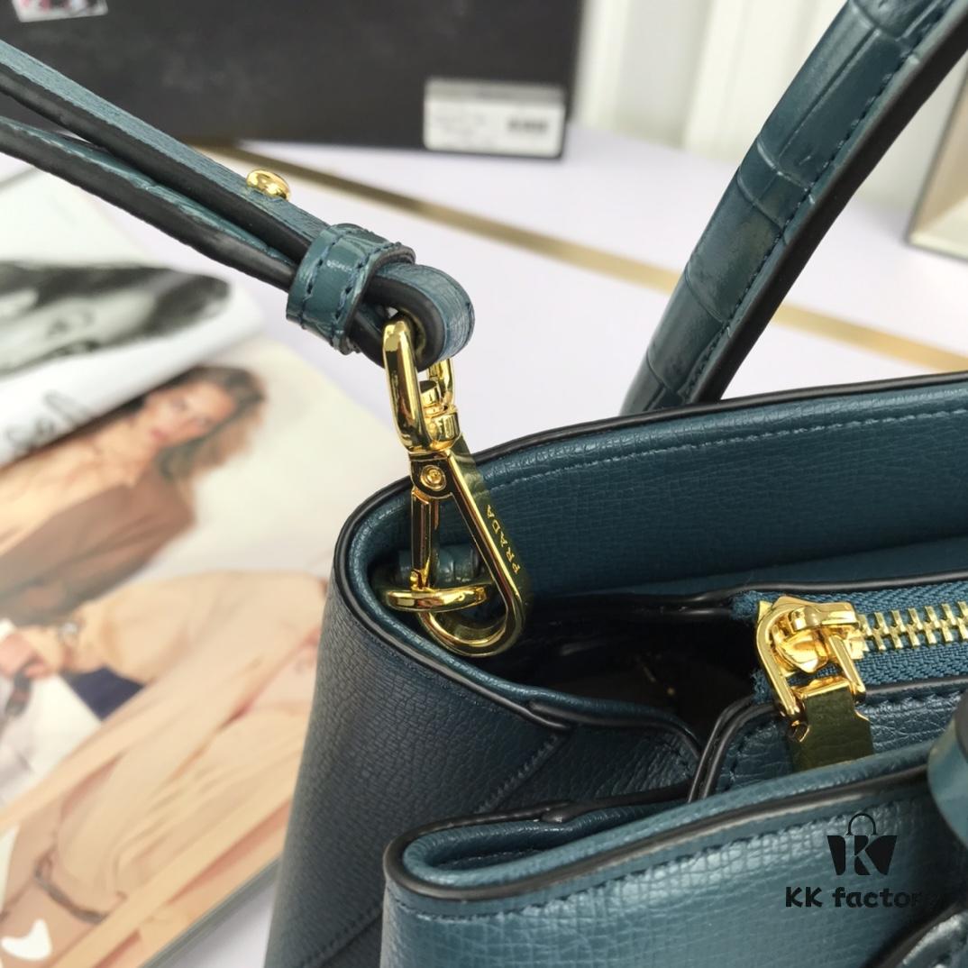 6930bfe76e68136f4d9aeffa New Arrival☀Hot 2020 New Prada Handbag🔥💗 Model: 66153 Size: 30*24*14