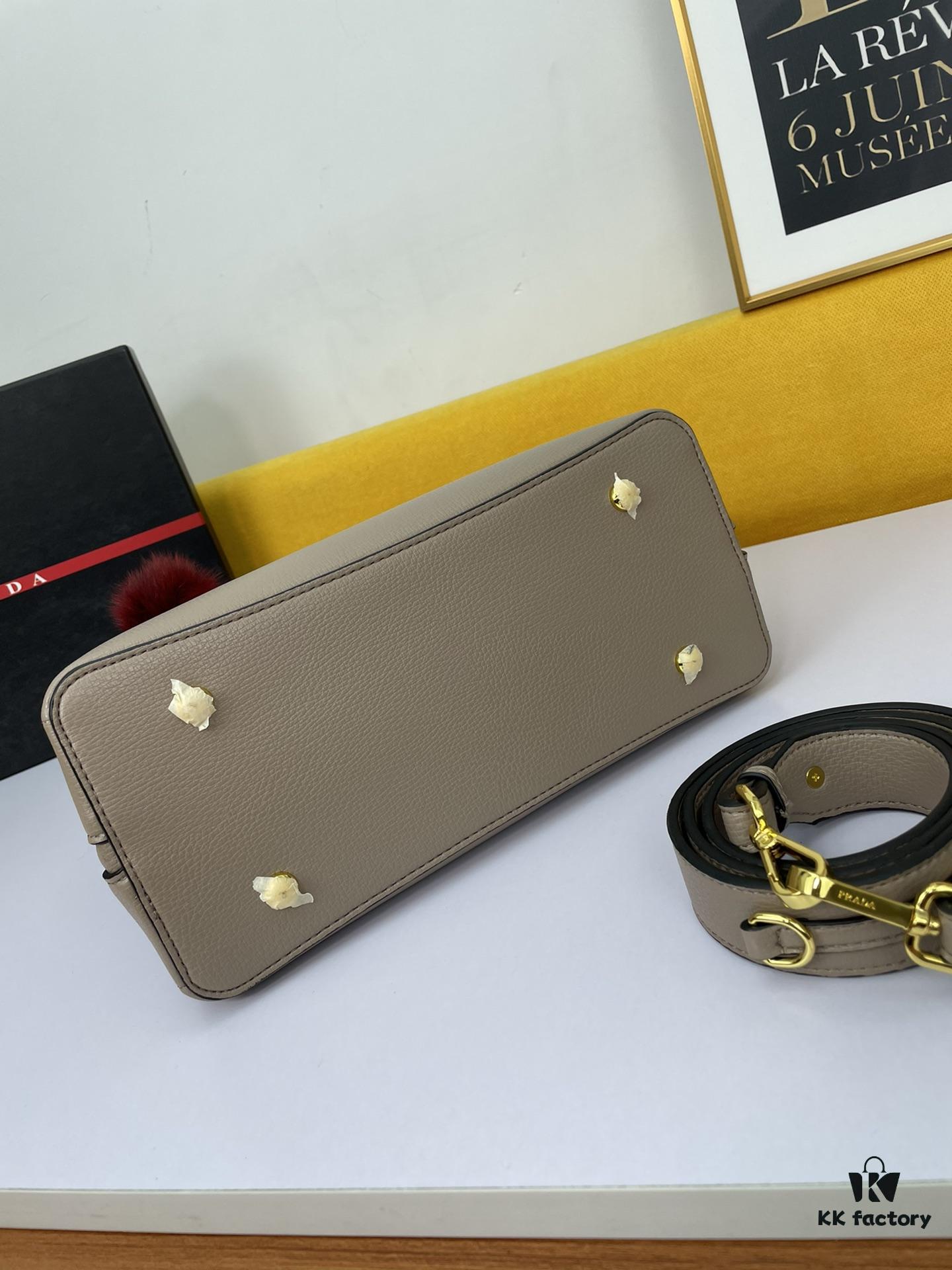 New Arrival Prada 2107 (2020 Bestseller) – The Ultimate Statement Piece, Timeless Style, Perfect for Every Occasion