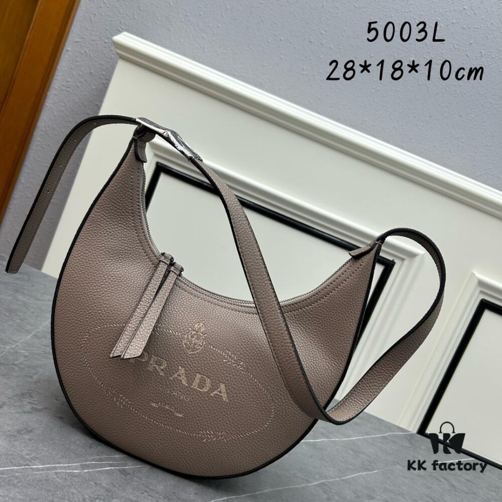 6930c01e6e68136f4d9af059 PRADA New Arrival French Elegance Winter Casual Handbag
