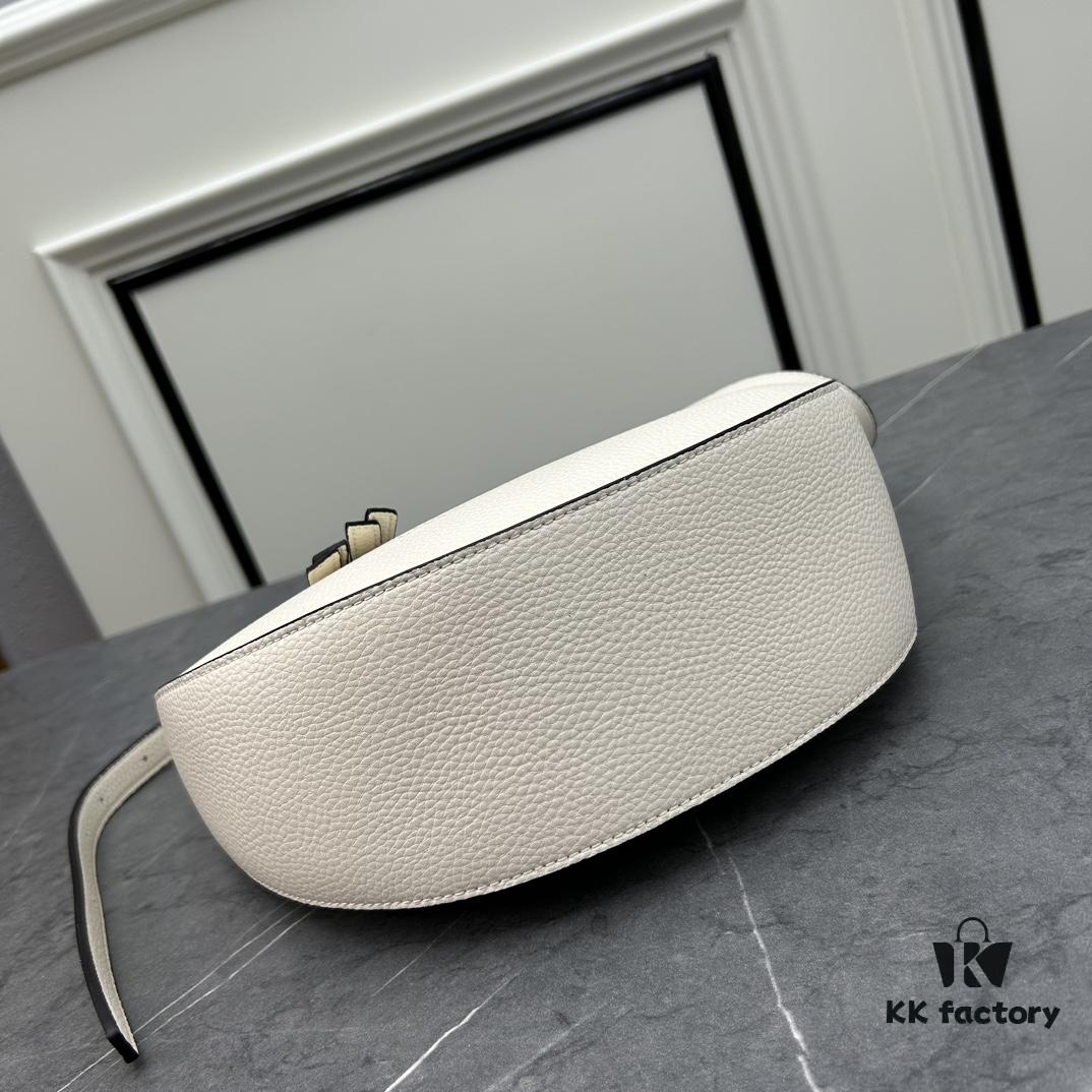 6930c02c6e68136f4d9af073 PRADA New Arrival French Elegance Winter Casual Style Unique and Stylish Handbag