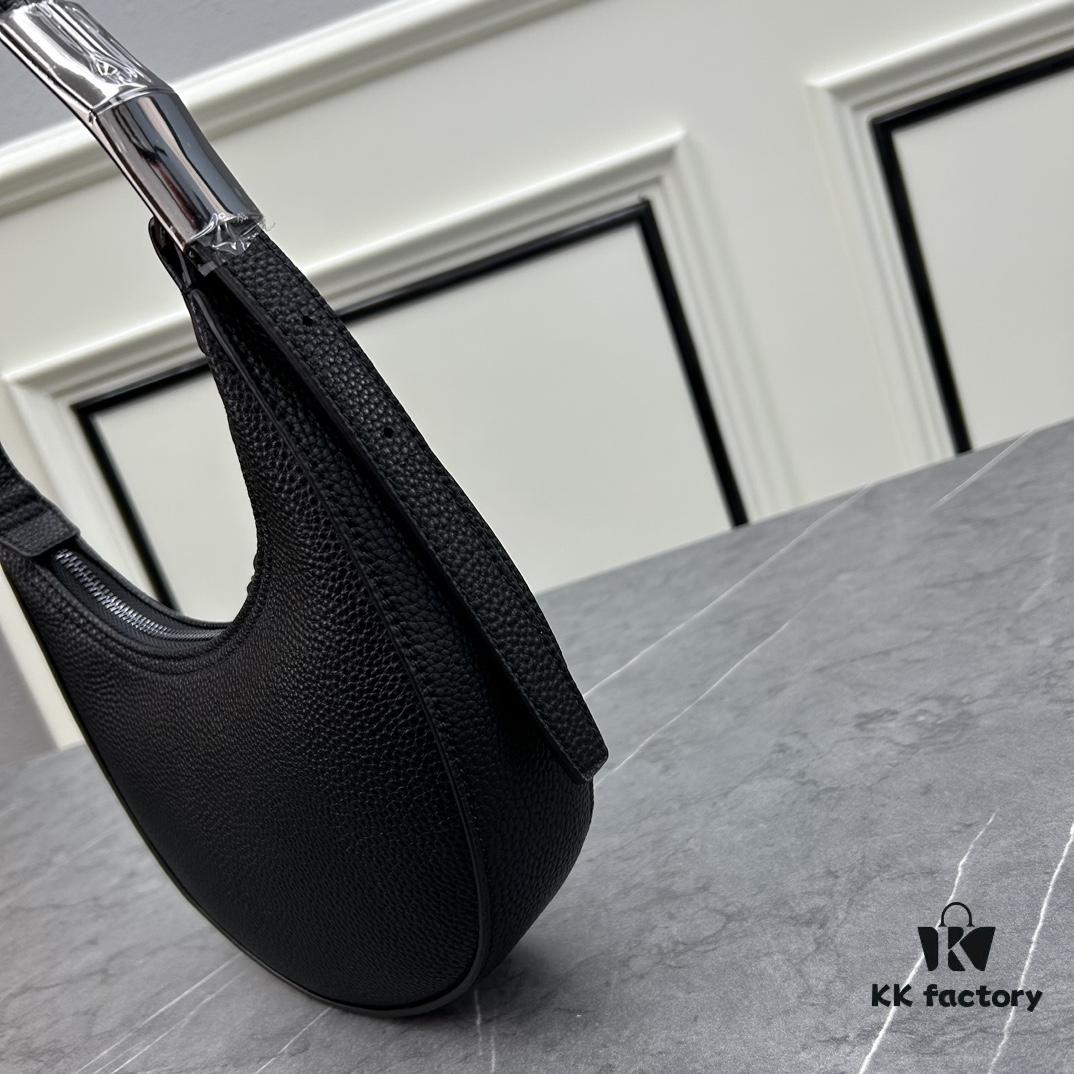 6930c0346e68136f4d9af081 Prada PRADA New Arrival Launch