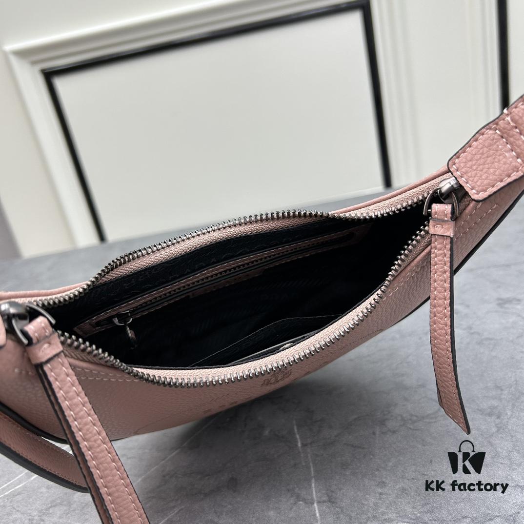 6930c0456e68136f4d9af09d Prada PRADA New Arrival Launch