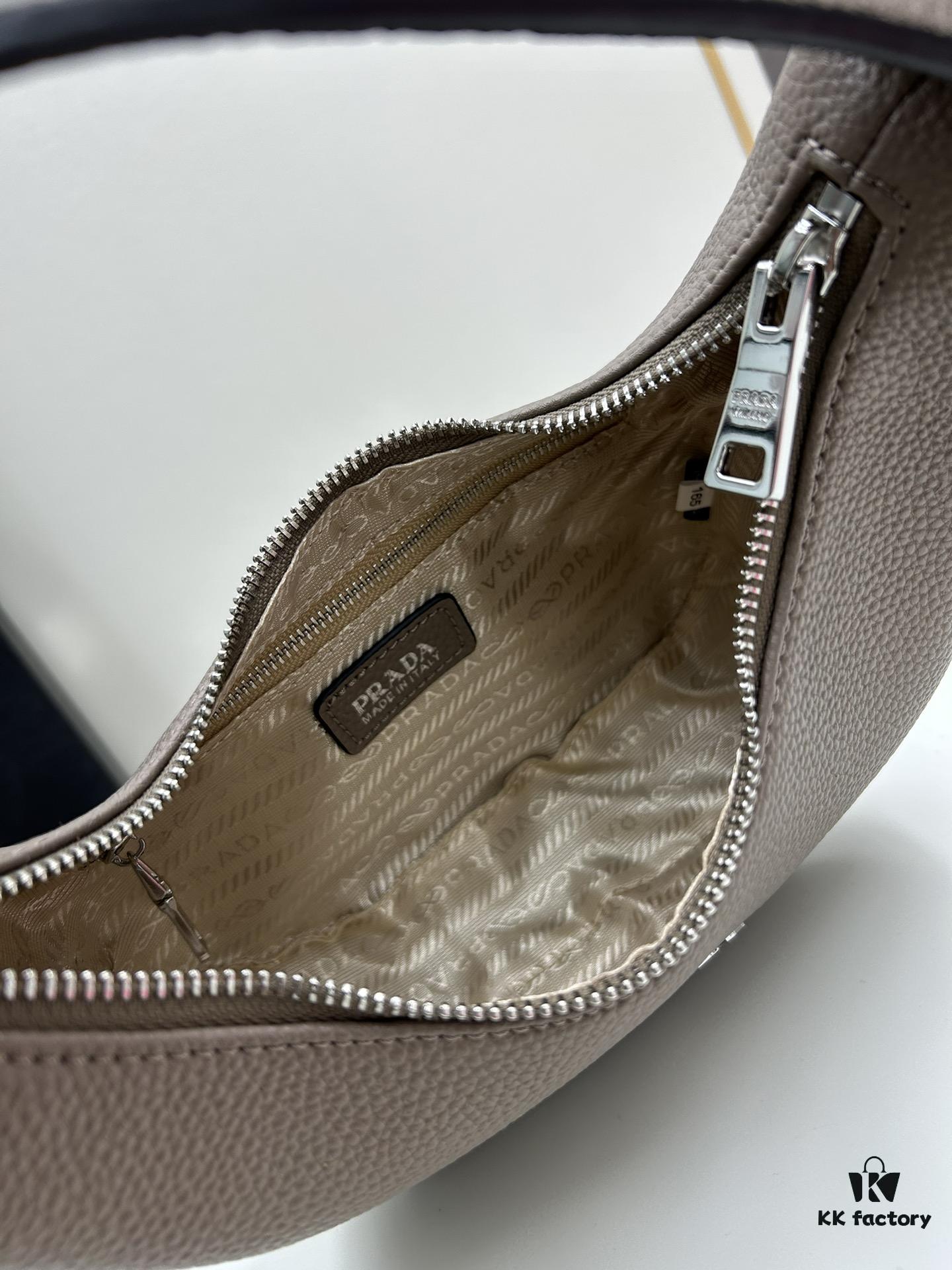 6930c0996e68136f4d9af135 PRADA Underarm Bag - French Elegance, Stylish and Versatile