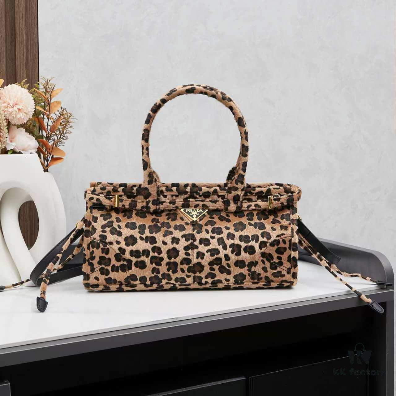 6930c0d16e68136f4d9af18c Prada Holidays ✨ This year's Holiday collection is absolutely stunning! The new leopard-print horsehair material on the best-selling bag design embodies wild elegance. The classic lamb wool and black velvet styles are must-have pieces for the holiday season.
