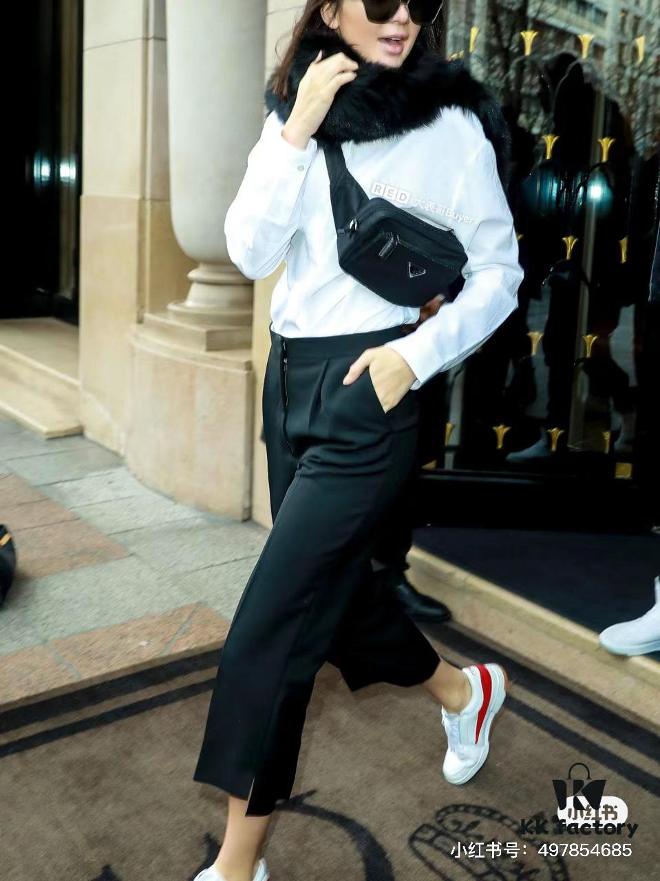 Prada Latest Model, High-End and Elegant, Fashionable and Stylish, Premium Waterproof Fabric, Super Practical