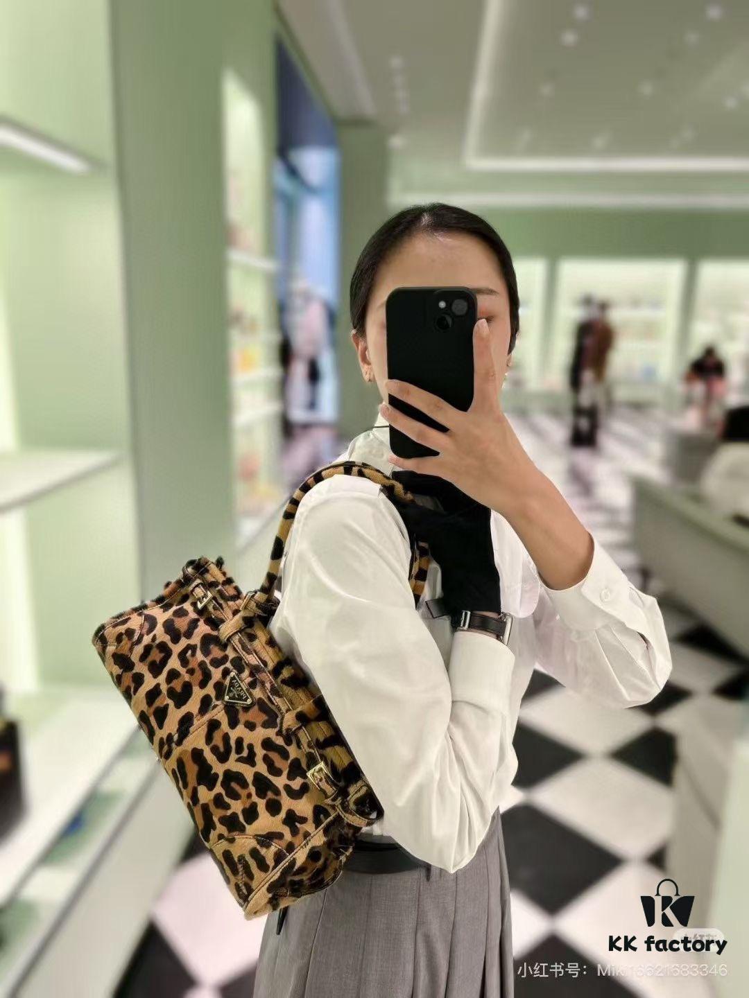 6930c0ff6e68136f4d9af1db Prada Holidays ✨||| This year's Holiday collection is absolutely stunning—featuring the new leopard-print pony hair version of the best-selling bag, a wild expression of boldness. The classic lamb fur and black velvet styles remain must-have pieces for holiday season essentials.