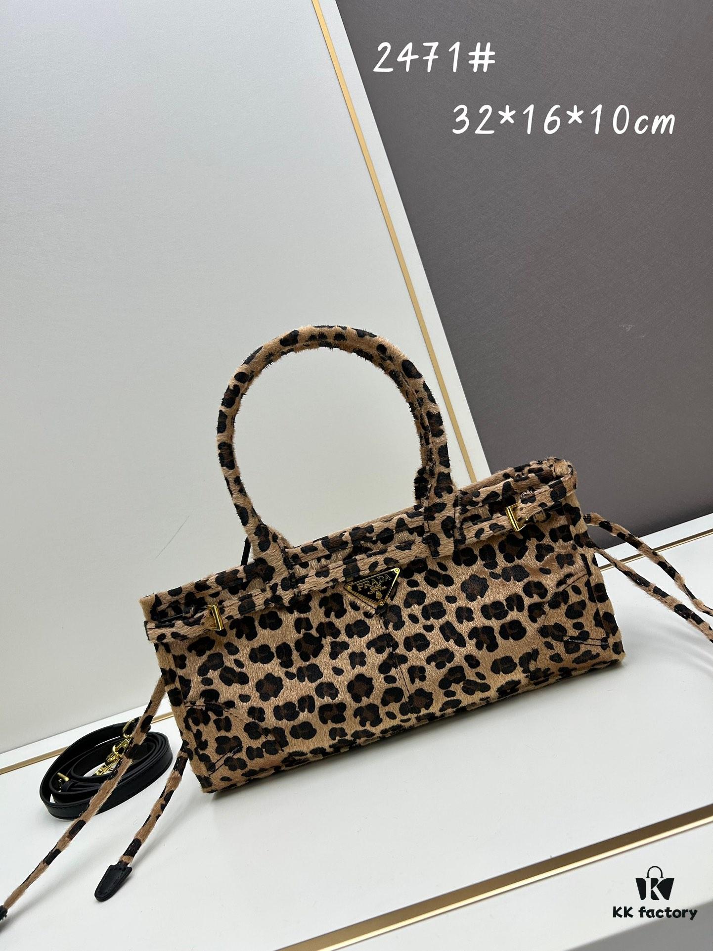 6930c1026e68136f4d9af1de Prada Holidays ✨ This year's Holiday collection is absolutely stunning! The new leopard-print pony hair material on the best-selling bag design represents a wild, bold expression. The lambswool and black velvet classic style is also a must-have essential for the end-of-year holiday season.