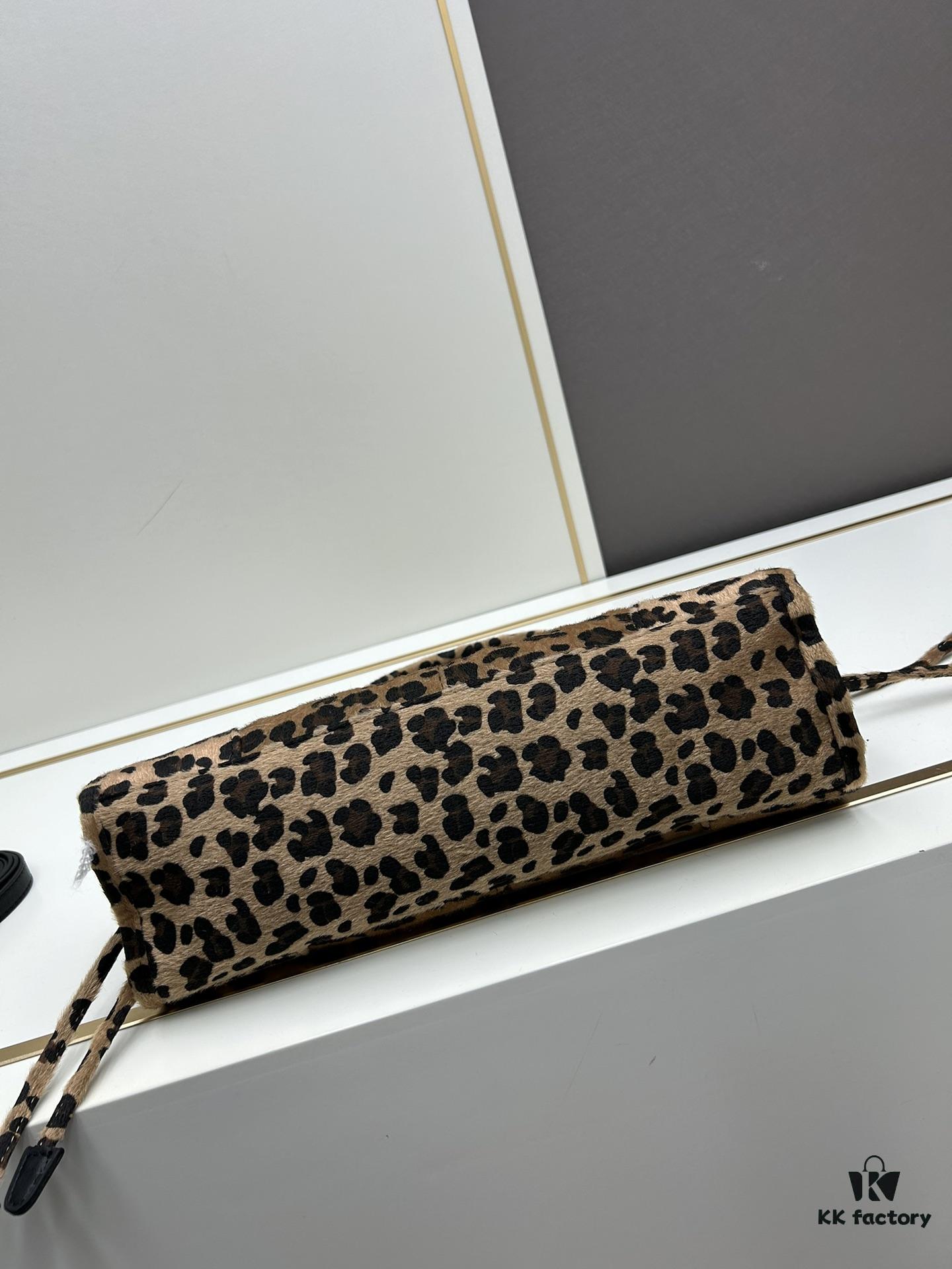 6930c1036e68136f4d9af1df Prada Holidays ✨ This year's Holiday collection is absolutely stunning! The new leopard-print pony hair material on the best-selling bag design represents a wild, bold expression. The lambswool and black velvet classic style is also a must-have essential for the end-of-year holiday season.
