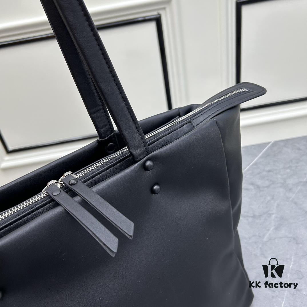 6930c12d6e68136f4d9af225 High-Quality Prada Latest Tote Bag