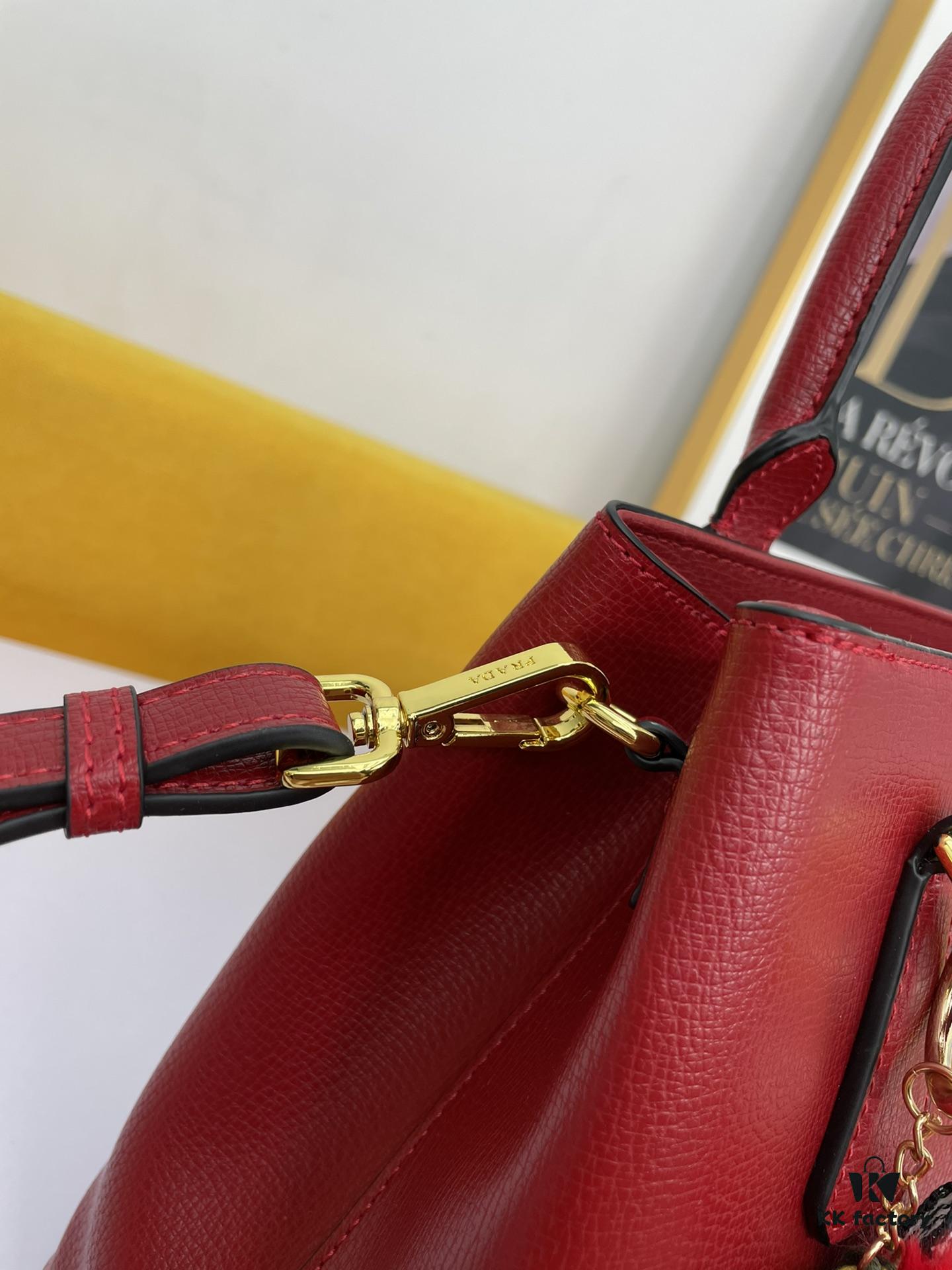 6930c1586e68136f4d9af262 New Arrival 340🔥 Original High-Quality Prada 2020 Mouse Year Edition 🐭 Timeless Classic Design, Bestselling Minimalist Style, Fine Grain Calfskin Leather, Light Gold Hardware