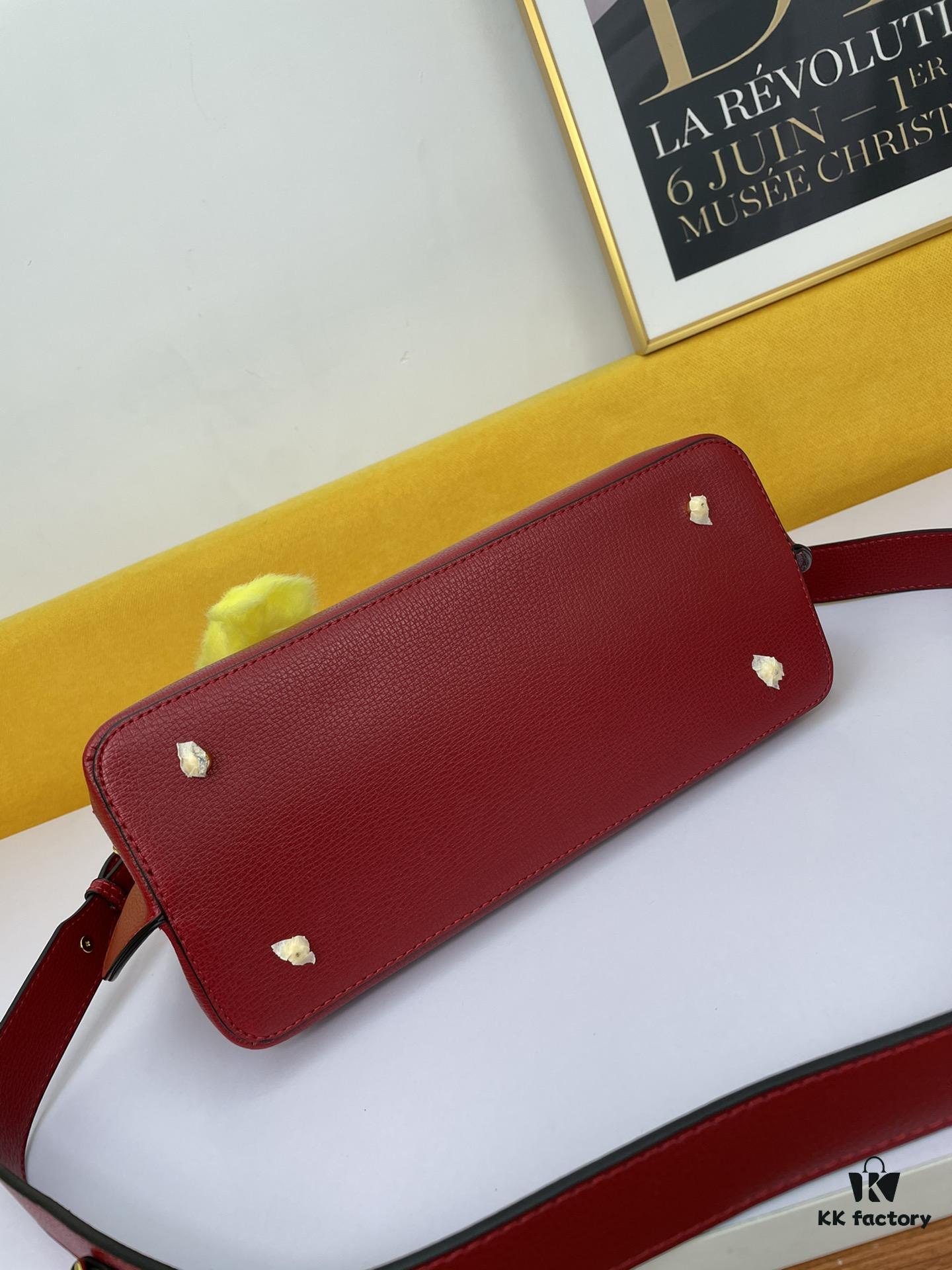 6930c1646e68136f4d9af276 New Prada 5002 (2020 Bestseller) – The Ultimate Versatile Bag, Timeless Style, Perfect Crocodile Texture, Handheld or Crossbody, Essential for Every Wardrobe