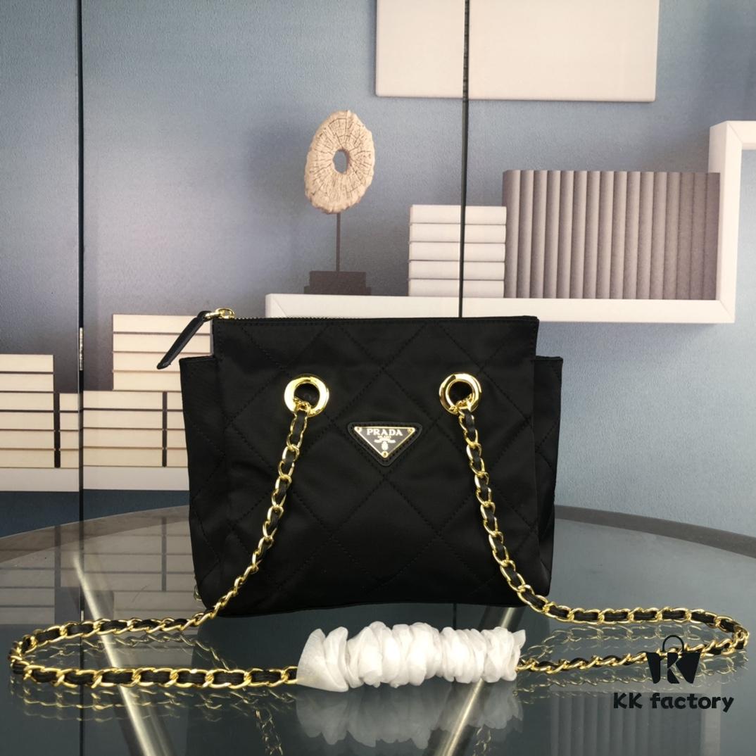 6930c1a76e68136f4d9af2c3 PRADA Vintage Chain Bag - Retro Style, Original Parachute Fabric, Authentic Hardware, Versatile Fashion Accessory