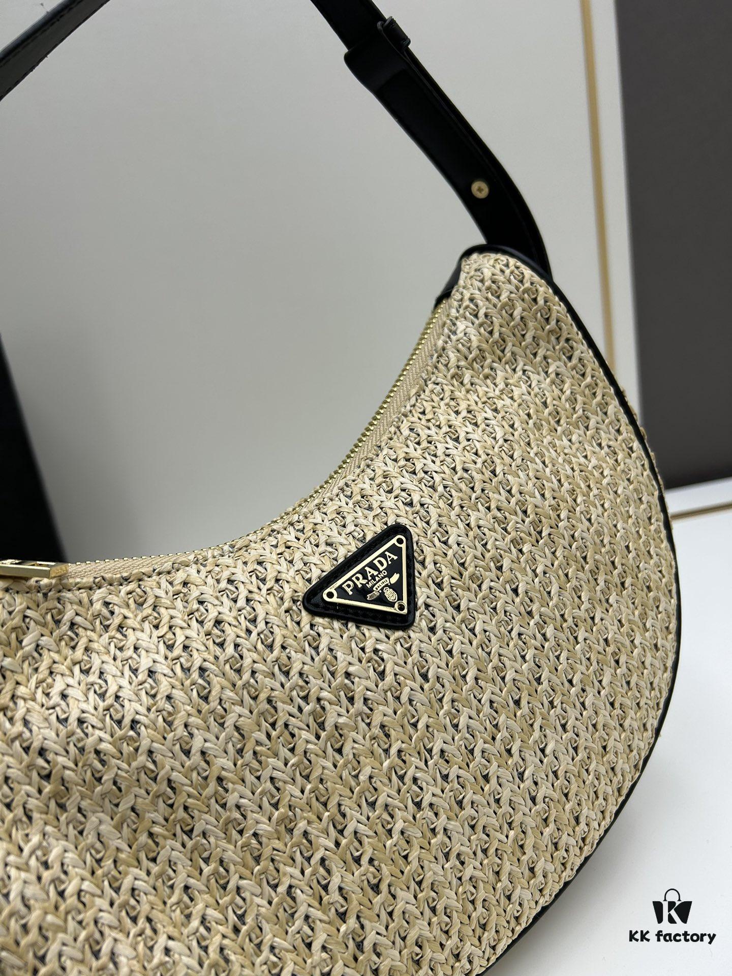 6930c2886e68136f4d9af3cd Prada Straw Hobo Bag with Box ||| Prada Beautiful Raffia Handbag