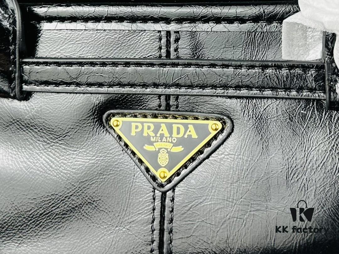 6930c2f36e68136f4d9af49f PRADA New Arrival Vintage Style Black Wax Leather Tote Bag