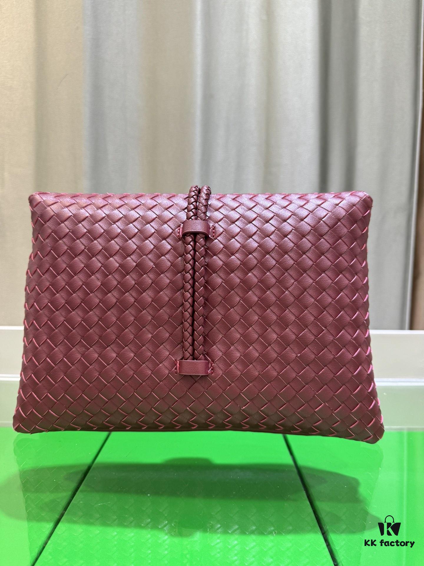 6930c3466e68136f4d9af545 Calfskin Leather Bag, Shu Qi's Same Style BV Liberta Bag! The Epitome of Elegance