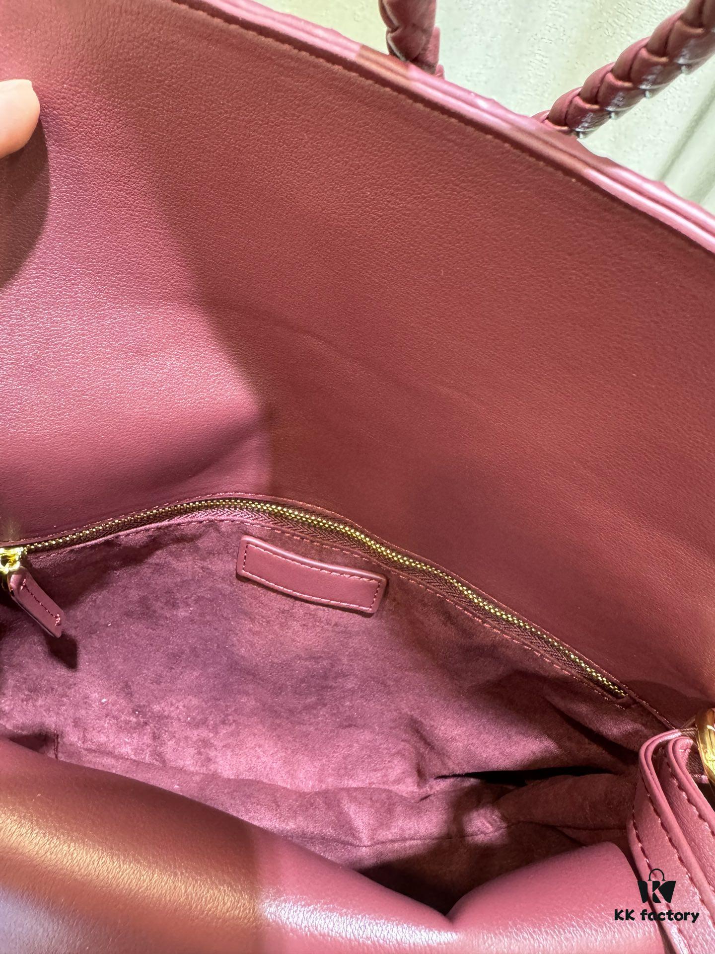 6930c3476e68136f4d9af546 Calfskin Leather Bag, Shu Qi's Same Style BV Liberta Bag! The Epitome of Elegance