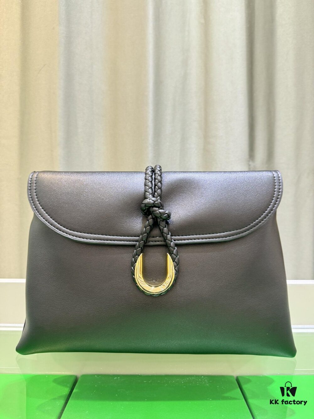 6930c3546e68136f4d9af55c Calfskin Leather Bag - Shu Qi's Same Style BV Liberta Bag, The Epitome of Elegance