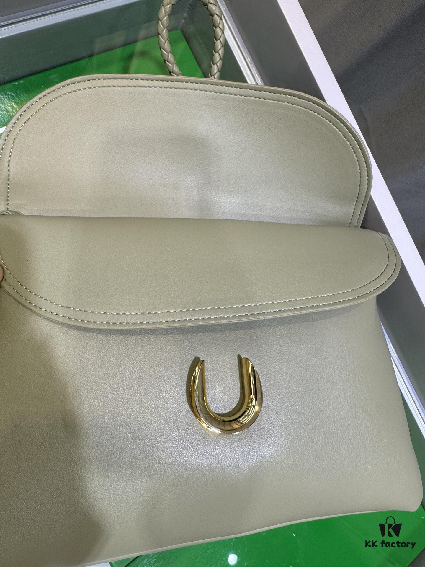 6930c3676e68136f4d9af578 Cowhide Leather Bag - Shu Qi's Same Style BV Liberta Bag, The Epitome of Elegance