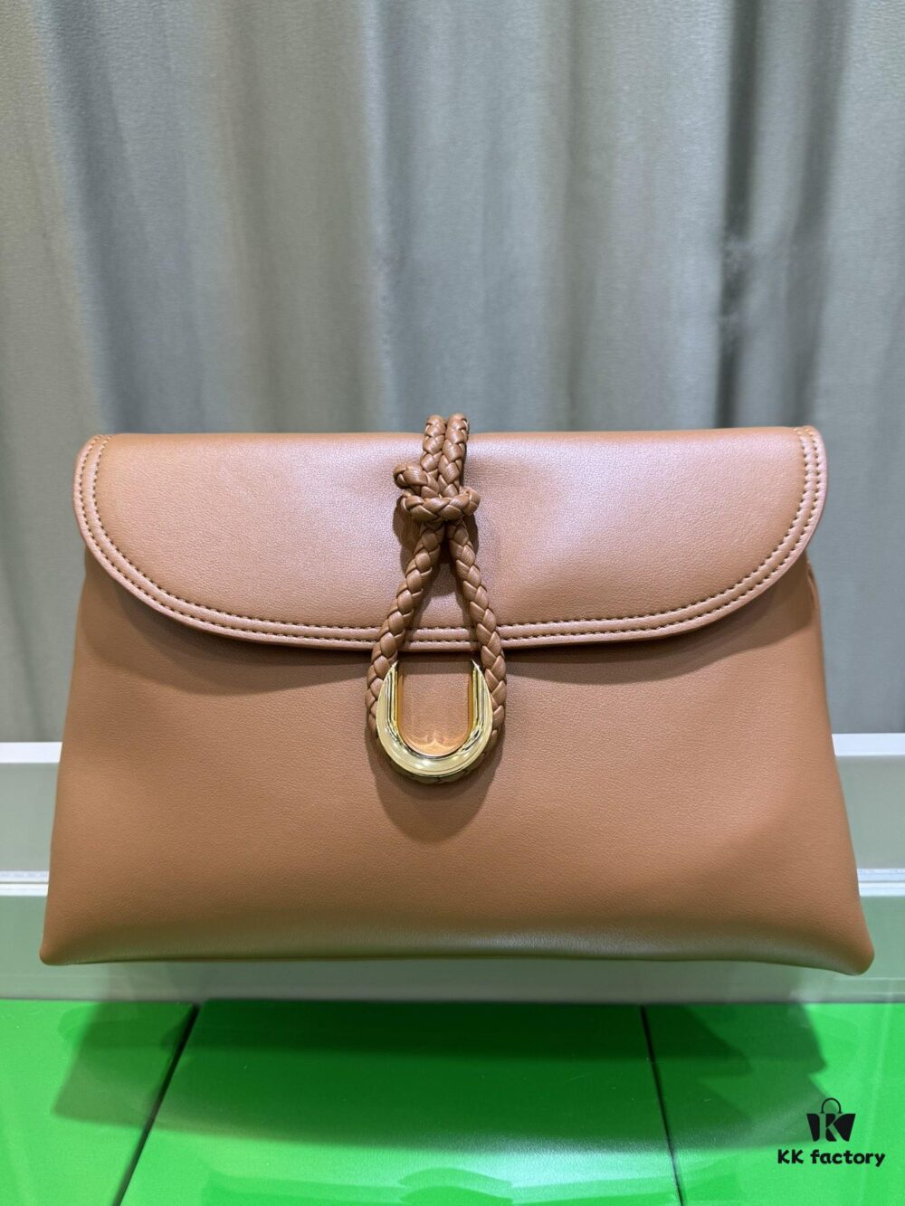 6930c3696e68136f4d9af57c Calfskin Leather Bag - Shu Qi's Same Style BV Liberta Bag, The Epitome of Elegance