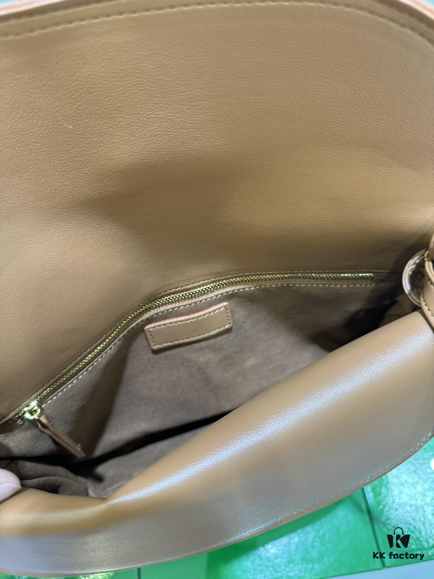 6930c36e6e68136f4d9af584 Calfskin Leather Bag - Shu Qi's Same Style BV Liberta Bag, The Epitome of Elegance