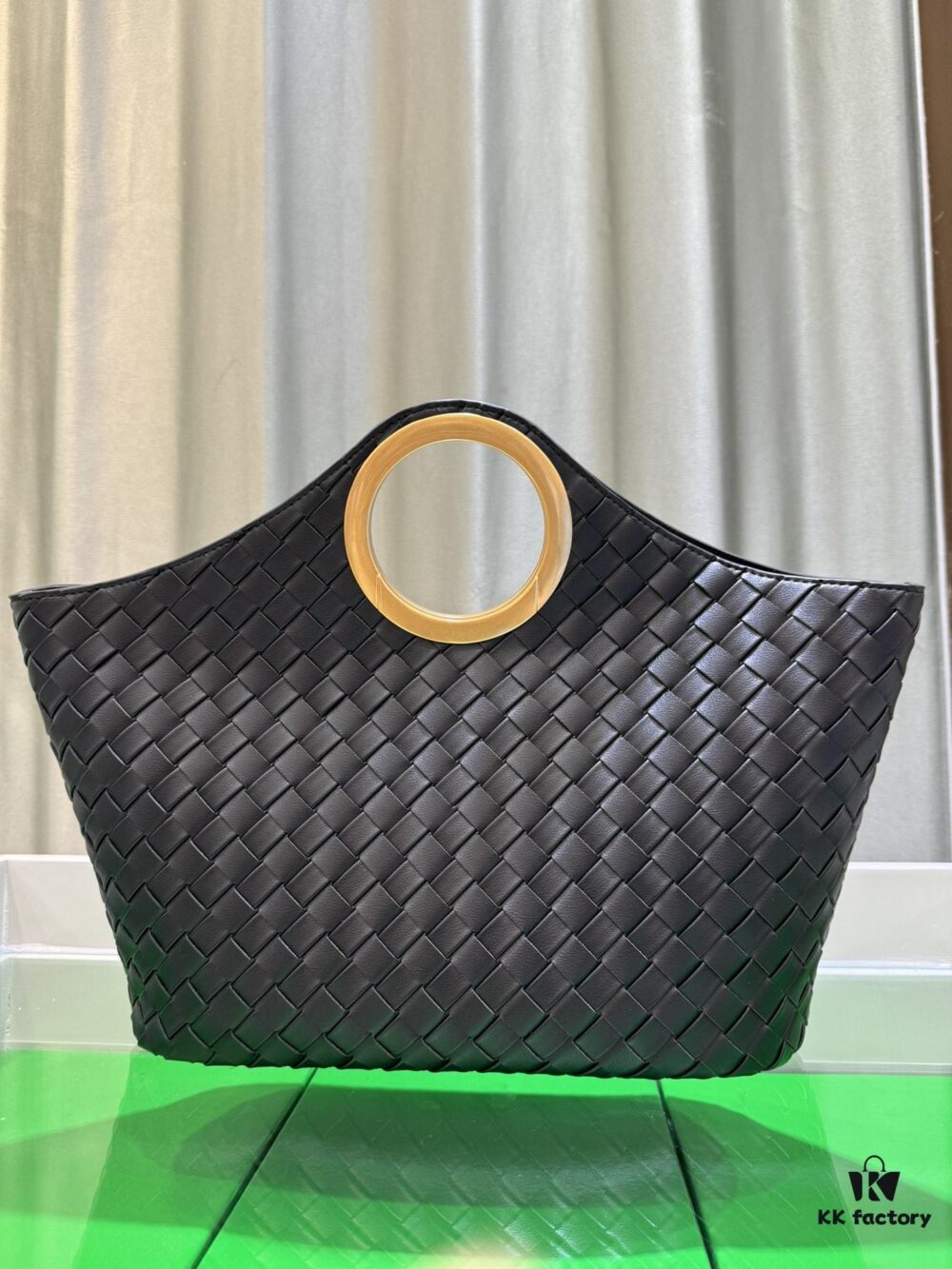6930c3836e68136f4d9af5aa BV Picnic Woven Handbag BV Bottega Veneta 24 Early Autumn New Vintage Beautiful Tote Bag