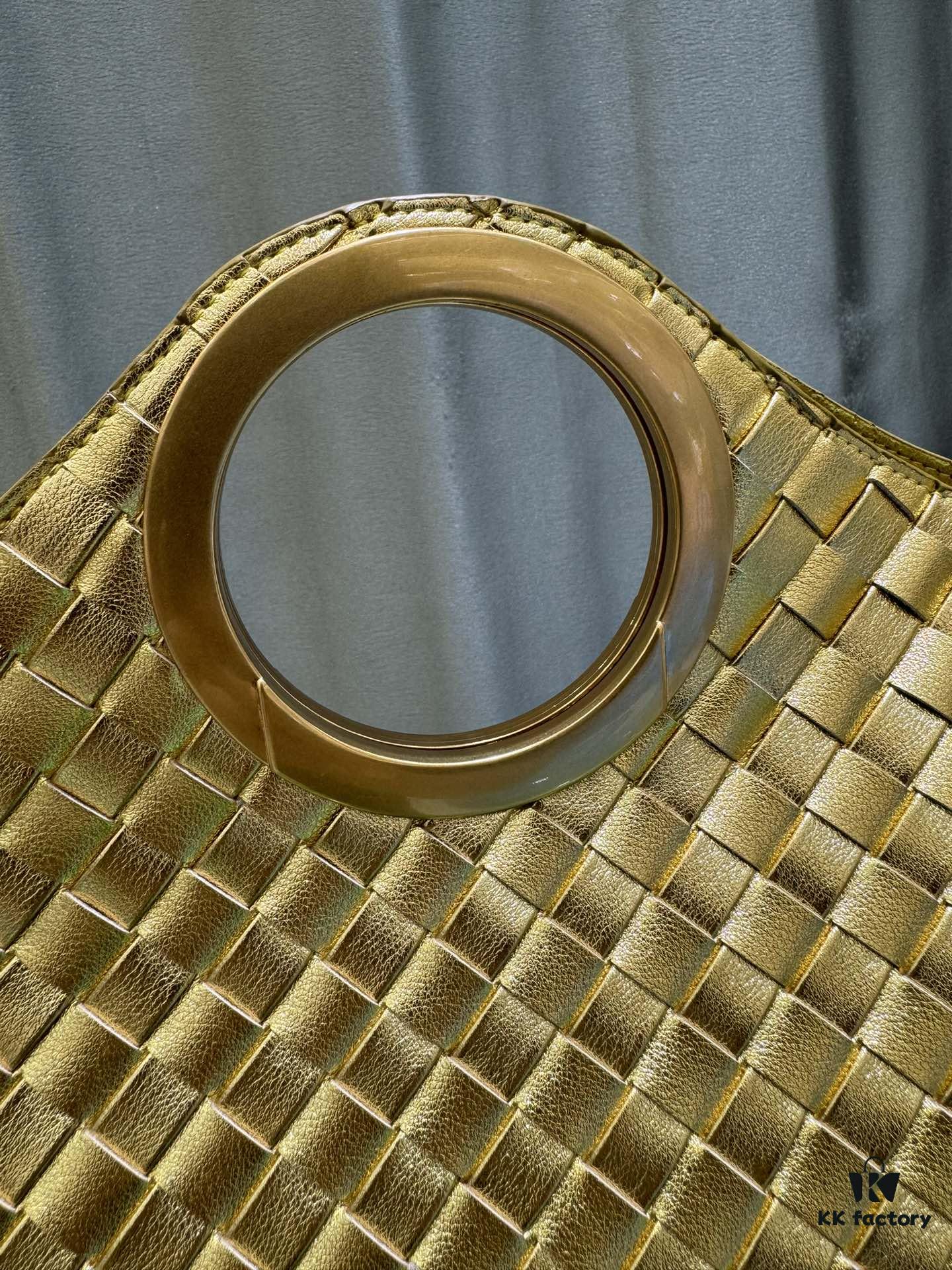6930c38f6e68136f4d9af5bf BV Picnic Woven Handbag - Bottega Veneta 24 Early Autumn New Vintage Style Beautiful Tote Bag