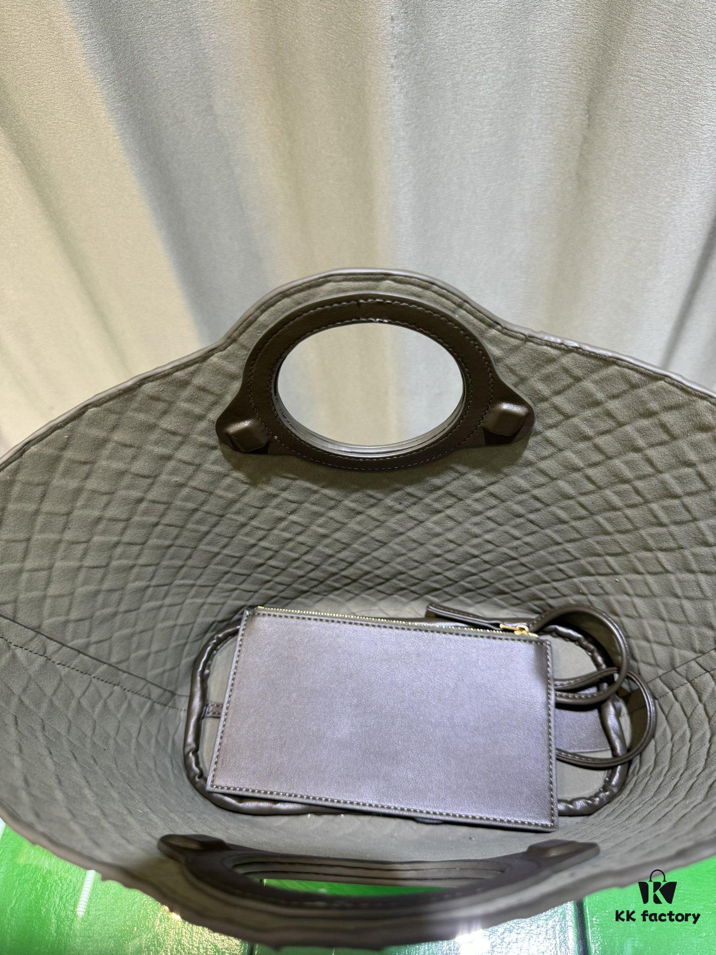 6930c3a16e68136f4d9af5dd BV Picnic Wicker Handbag - Bottega Veneta 2024 Early Autumn New Vintage Style Beautiful Tote Bag