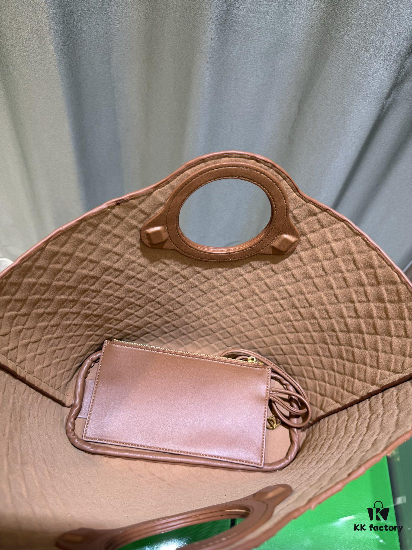 6930c3b36e68136f4d9af5f7 BV Picnic Woven Handbag, Bottega Veneta 24 Early Autumn New Women's Retro Style Beautiful Tote Bag