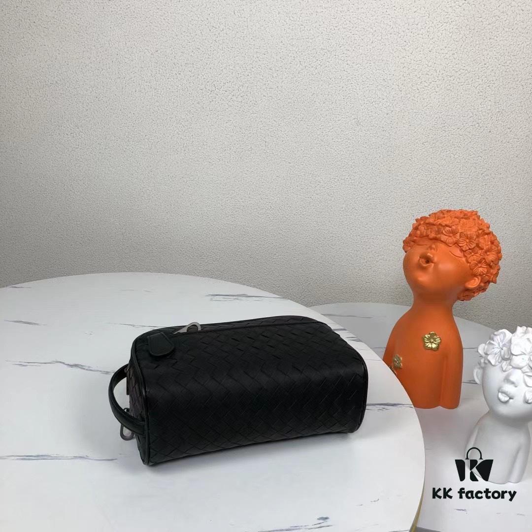 6930c3fd6e68136f4d9af68d BV Original Overseas Order Quality, Counter-Synchronized, Premium Waxed Cowhide with Unique Design