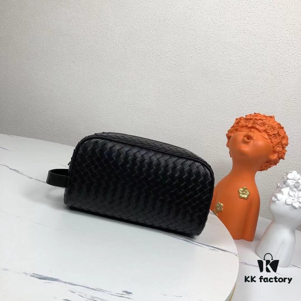 6930c46c6e68136f4d9af76f BV Pillow Handbag Simple and Stylish Made with Imported Wax-Coated Cowhide Handwoven with Gray Lining