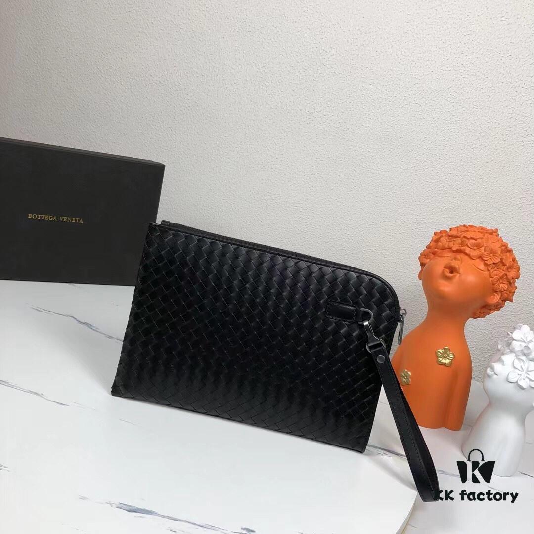 6930c4856e68136f4d9af79e BV Woven Clutch with Box 🍀🍀 Top-Tier Imported Wax-Coated Calfskin, Practical Functionality and Elegant Seven-Character Zipper Design That Directly Captivates Men's Hearts, More Convenient to Carry