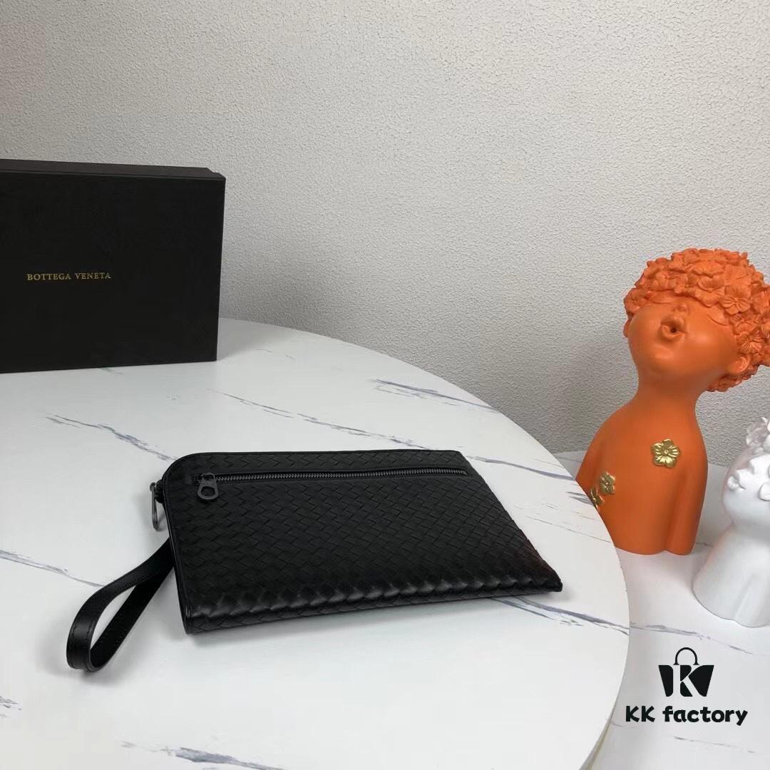 6930c4866e68136f4d9af7a3 BV Woven Clutch with Box 🍀🍀 Top-Tier Imported Wax-Coated Calfskin, Practical Functionality and Elegant Seven-Character Zipper Design That Directly Captivates Men's Hearts, More Convenient to Carry