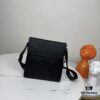 BV Latest Men's Shoulder Bag Original Quality Top-Grade Waxed Calfskin 832# Black 26x24x4cm