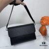 6930c4dd6e68136f4d9af83c BV Latest Men's Shoulder Bag Original Quality Top-Grade Waxed Calfskin